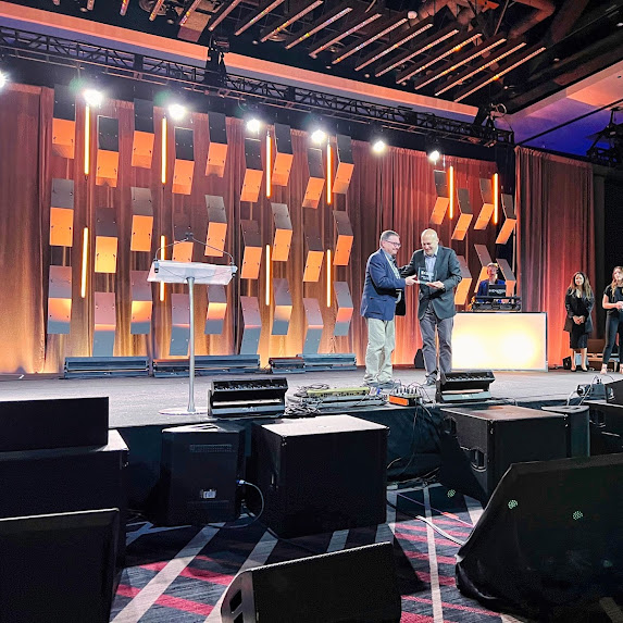 Chris Zukin accepting OAAA 2023 Hall of Fame Award